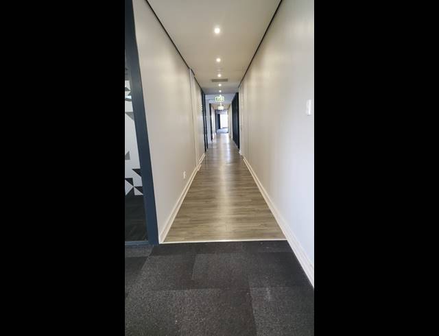 1,679M² OFFICE TO LET IN SOMERSET PARK